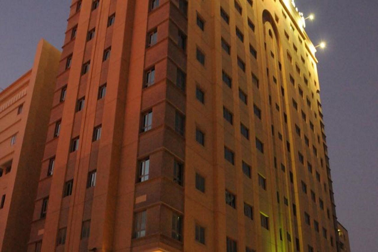 Monroe Hotel & Suites Manama Exterior foto